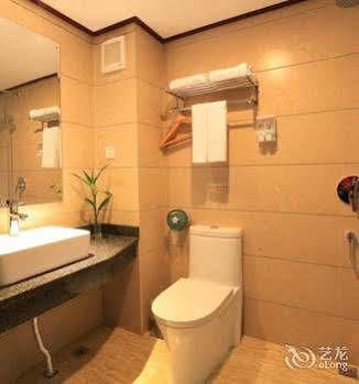 Yangshuo Hua Xiang Man Ting West Street Hotel Extérieur photo
