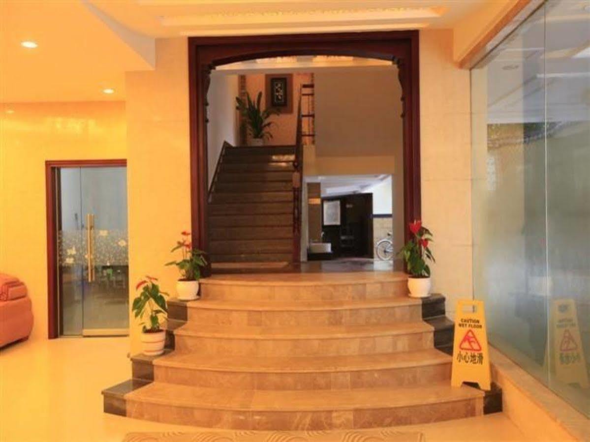 Yangshuo Hua Xiang Man Ting West Street Hotel Extérieur photo